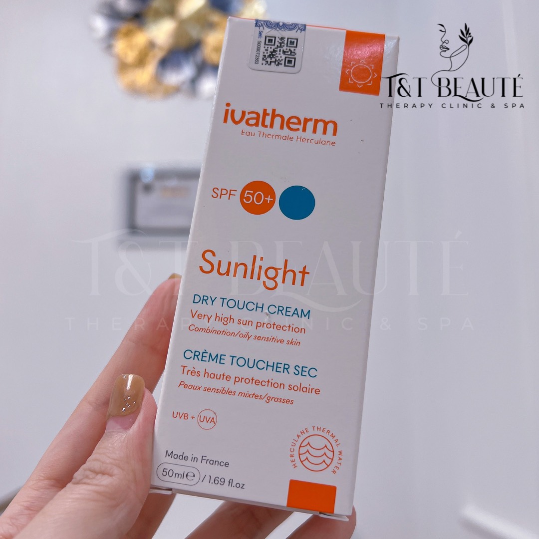 Kem chống nắng Ivatherm Dry Touch